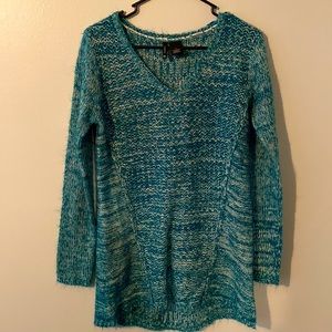 NEW DIRECTIONS blue sweater in size large